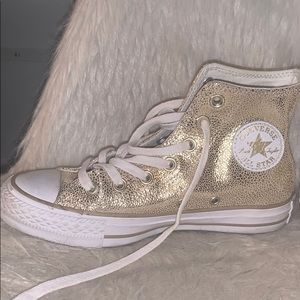 Gold metallic never worn converse size 5